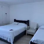 Aparta-Estudio Con Vista Al Mar, Edificio Nuevo Conquistador